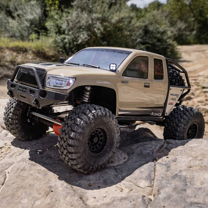 Axial 1/6 SCX6 Trail Honcho 4WD RTR, Sand