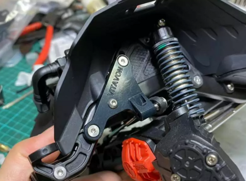 Vitavon SCX10 III Aluminum Panhard Mount; Black